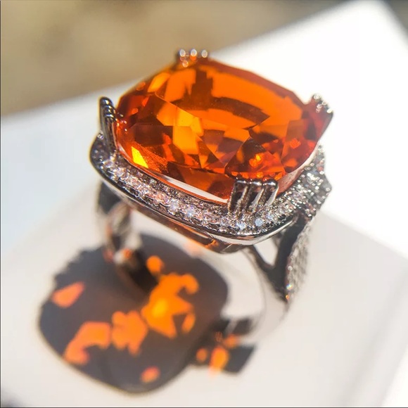 New Women’s 925 Silver Beautiful Zircon Ring - Picture 4 of 6